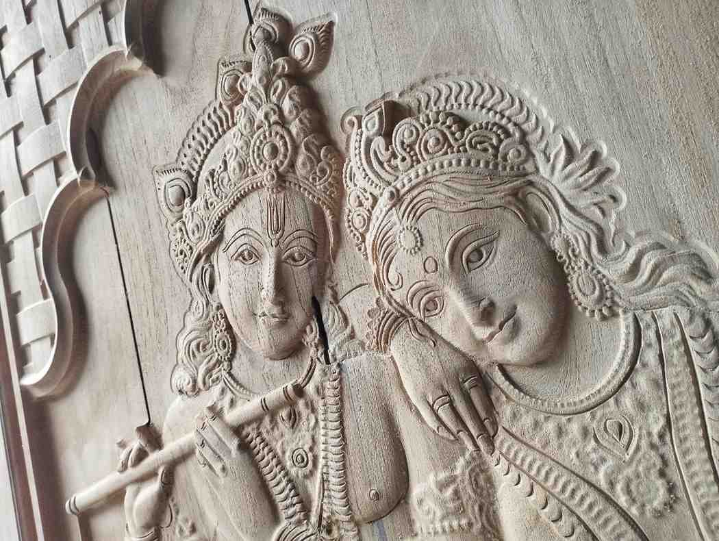 Radha Krishna carving